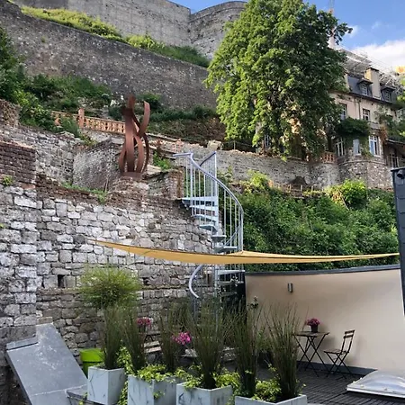 L'enjambee アパートホテル 4*